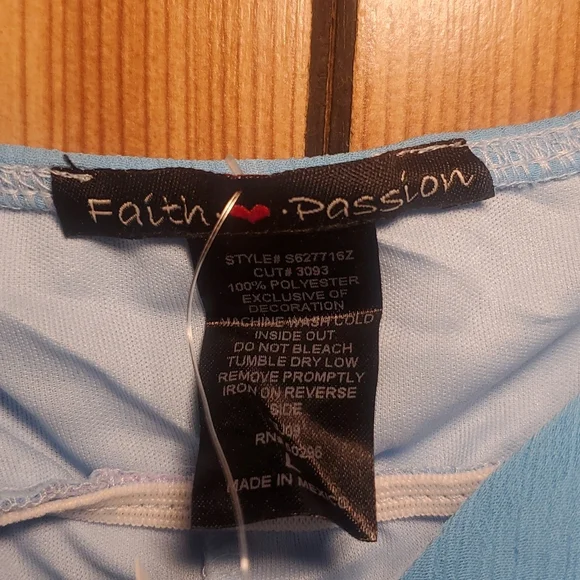 Top - Picture 3 of 3